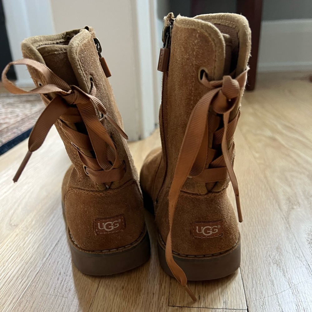 Girls Ugg boots - with side zip and back lace - Size 2